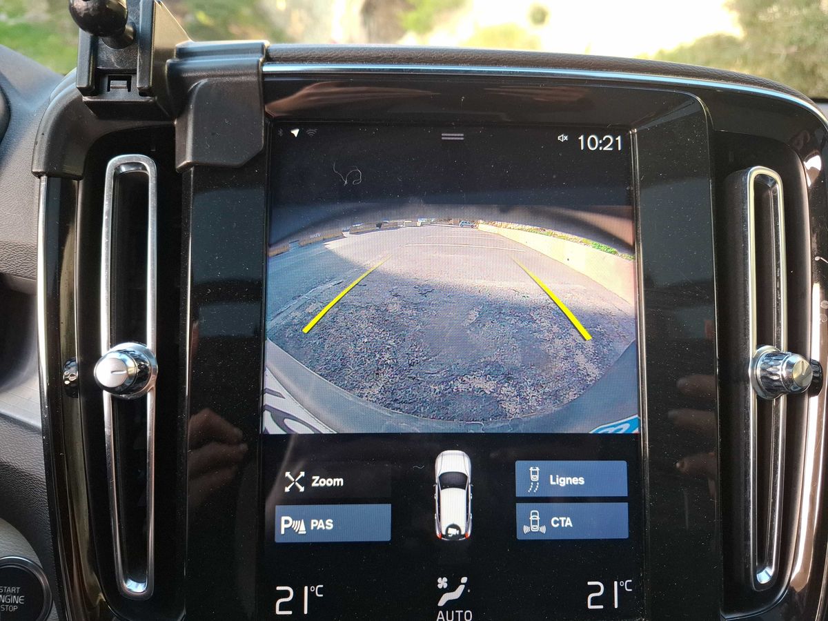 Volvo XC40 2018 — photo 61