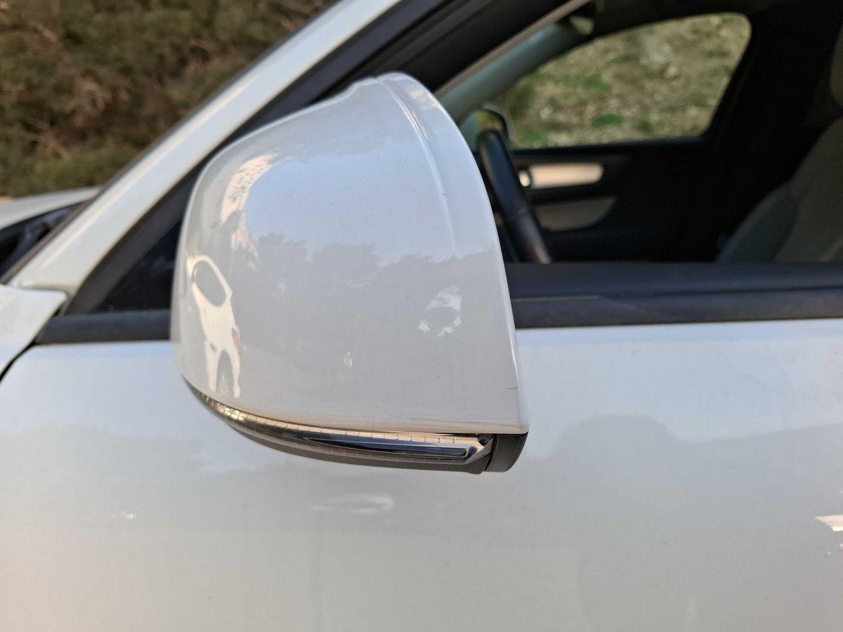 Volvo XC40 2018 — photo 31