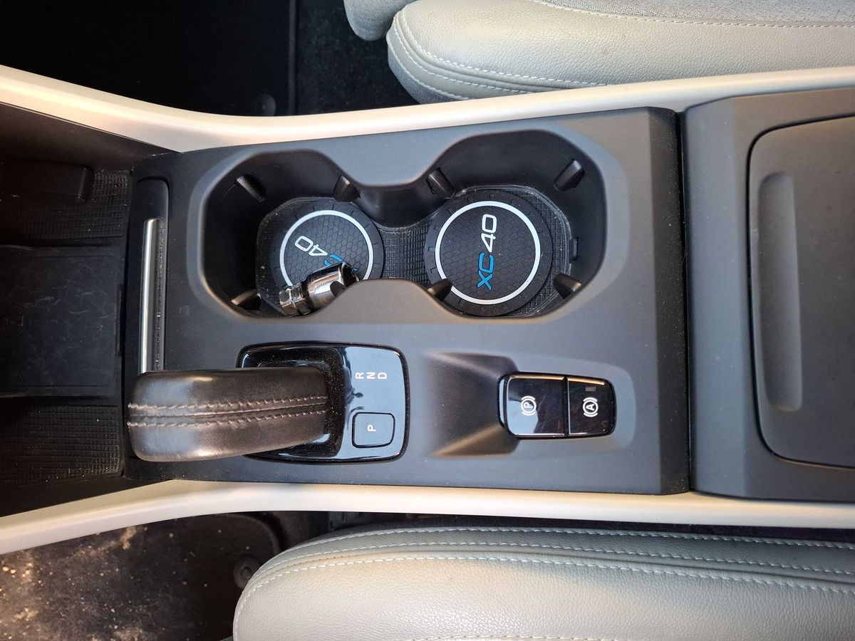 Volvo XC40 2018 — photo 73