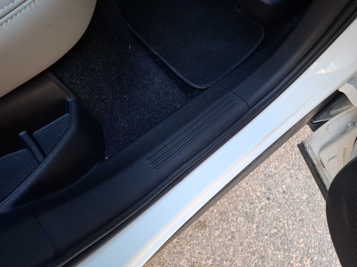 Volvo XC40 2018 — photo 45