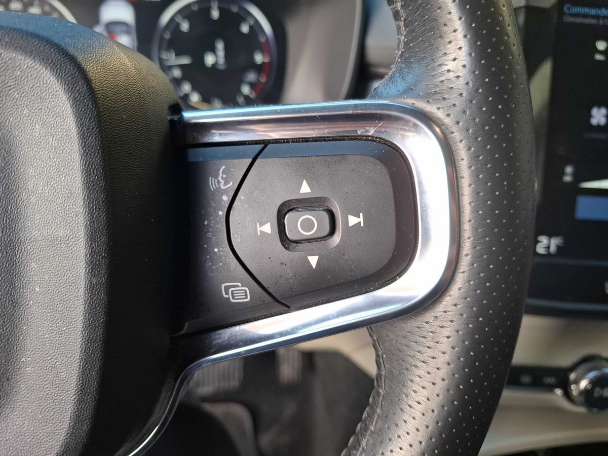 Volvo XC40 2018 — photo 69