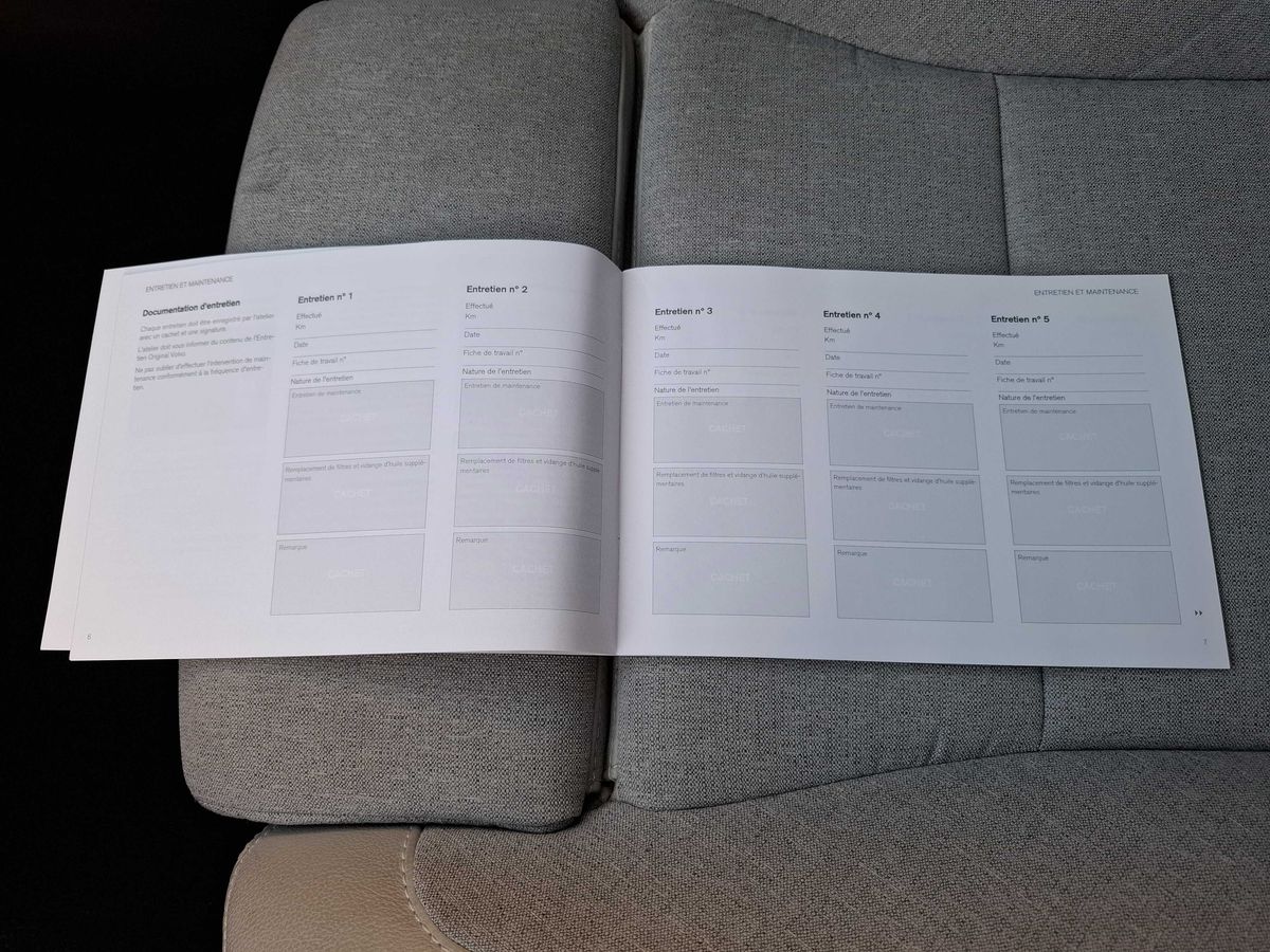 Volvo XC40 2018 — photo 23