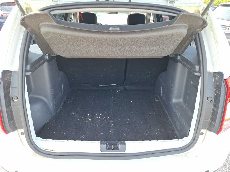 Dacia Duster 1.2 TCe Laureate 4x2 — zdjęcie 9