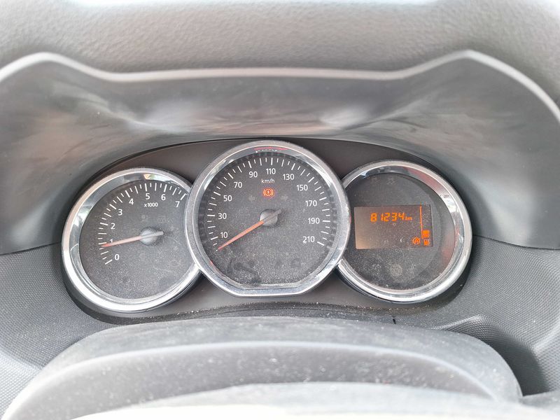 Dacia Duster 1.2 TCe Laureate 4x2 — zdjęcie 12
