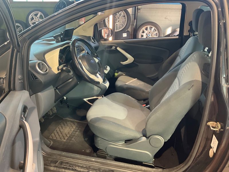 Ford Ka 1.2 Titanium — zdjęcie 3