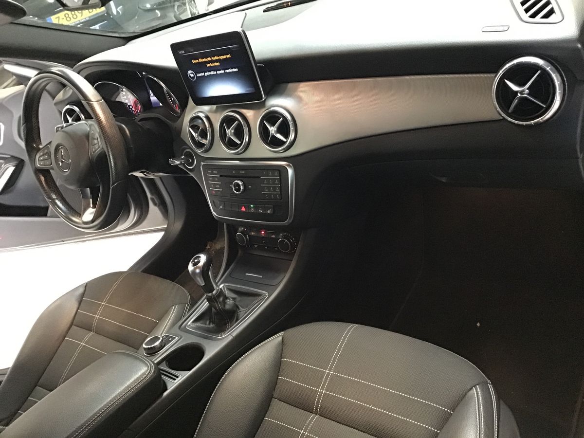 Mercedes-Benz CLA-Klasse 2015 — photo 18