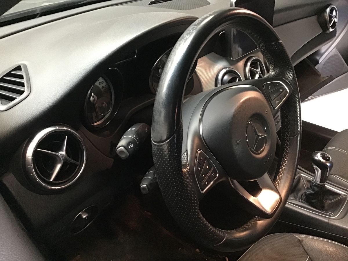 Mercedes-Benz CLA-Klasse 2015 — photo 3