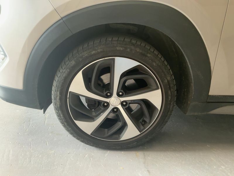 Hyundai Tucson 2.0 CRDi Executive 2WD 2017 – снимка 3
