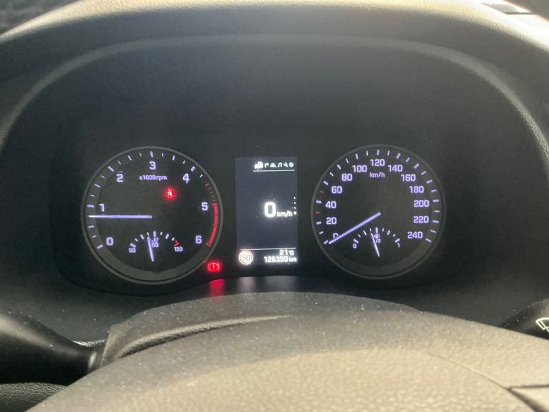 Hyundai Tucson 2.0 CRDi Executive 2WD 2017 – снимка 18