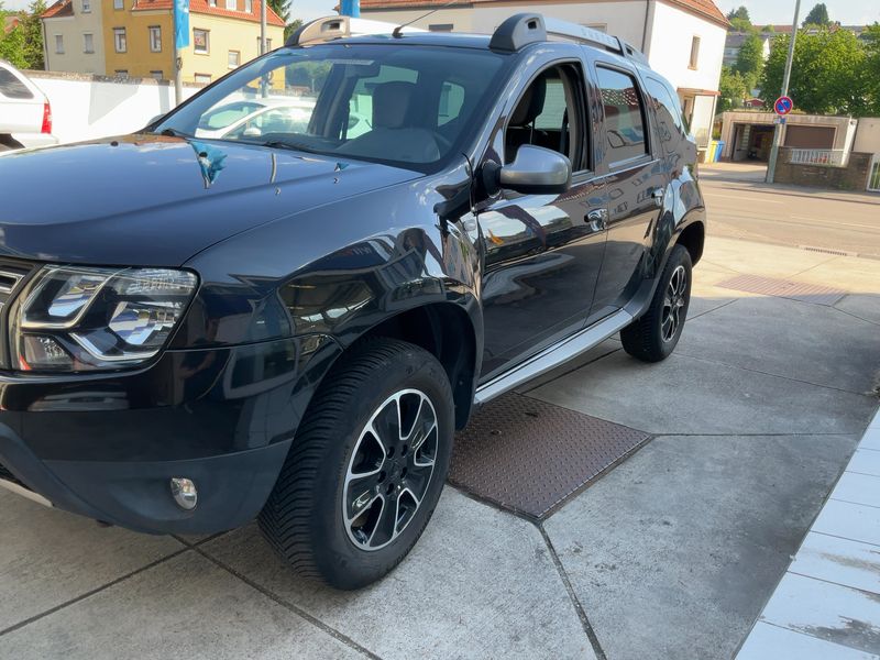 Dacia Duster 1.6 SCe Prestige 4x2 — zdjęcie 2