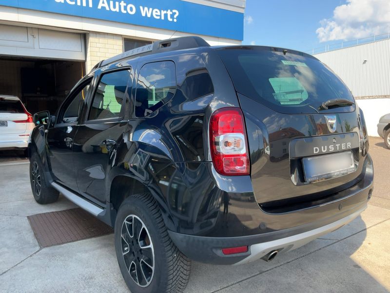 Dacia Duster 1.6 SCe Prestige 4x2 — zdjęcie 3