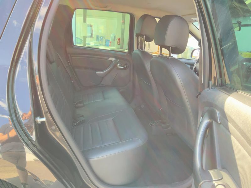 Dacia Duster 1.6 SCe Prestige 4x2 — zdjęcie 14
