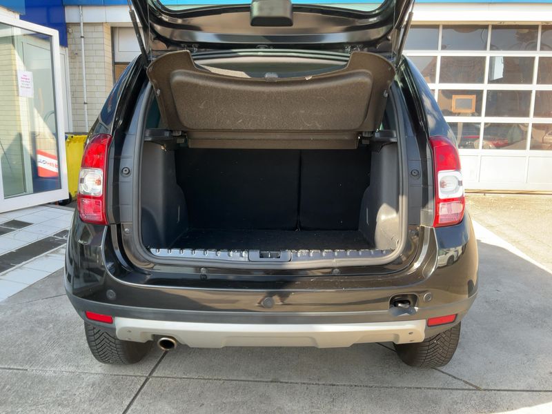 Dacia Duster 1.6 SCe Prestige 4x2 — zdjęcie 10