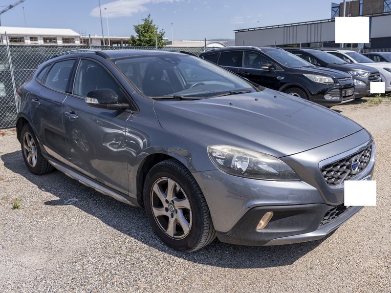 Volvo V40 1.6 D2 Summum — zdjęcie 6