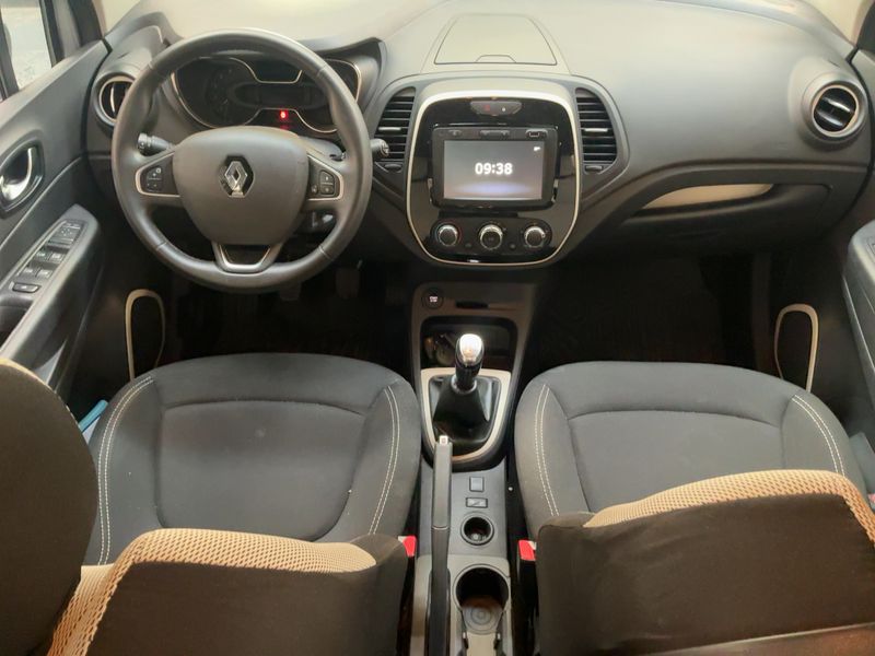 Renault Captur 1.5 dCi Energy Business — zdjęcie 12