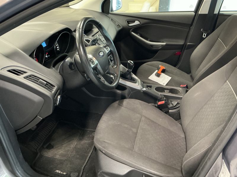 Ford Focus 1.0 EcoBoost SYNC Edition — zdjęcie 3