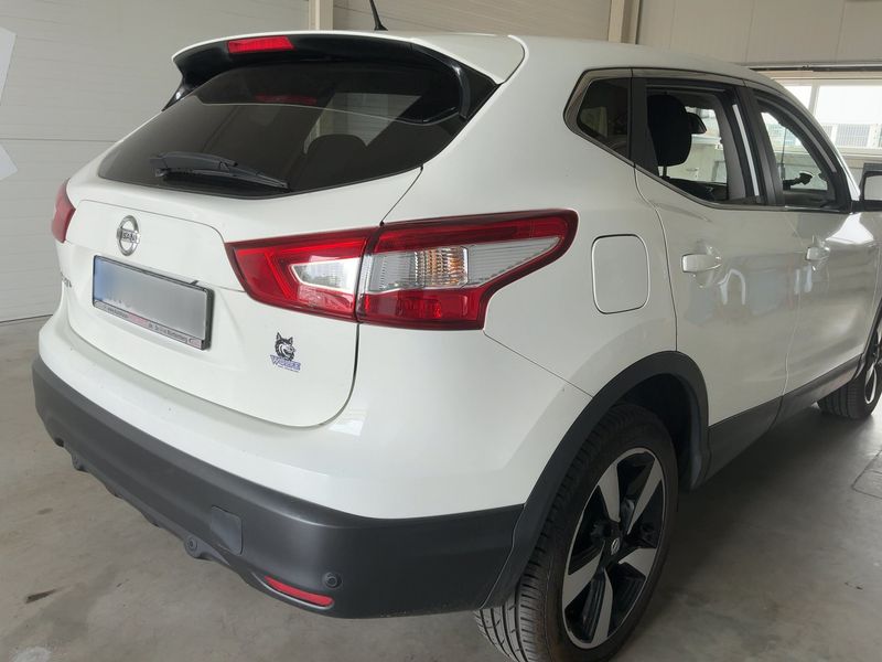 Nissan Qashqai 1.2 N-Connecta — zdjęcie 6