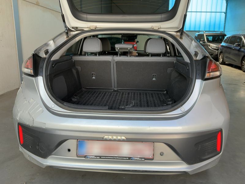 Hyundai IONIQ 1.6 Hybrid Advantage — zdjęcie 10
