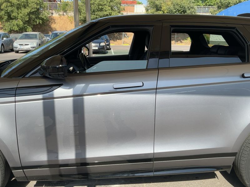 Land Rover Evoque D165 Mild-Hybrid R-Dynamic — zdjęcie 4