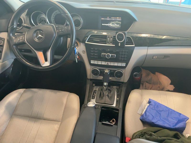 Mercedes-Benz C-Klasse C 250 CDI BlueEfficiency Avantgarde — zdjęcie 12