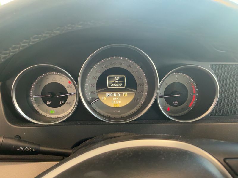 Mercedes-Benz C-Klasse C 250 CDI BlueEfficiency Avantgarde — zdjęcie 13