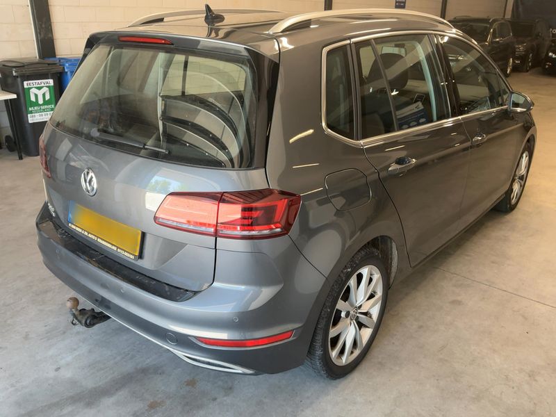 Volkswagen Golf VII Sportsvan 1.5 TSI ACT Highline — zdjęcie 6
