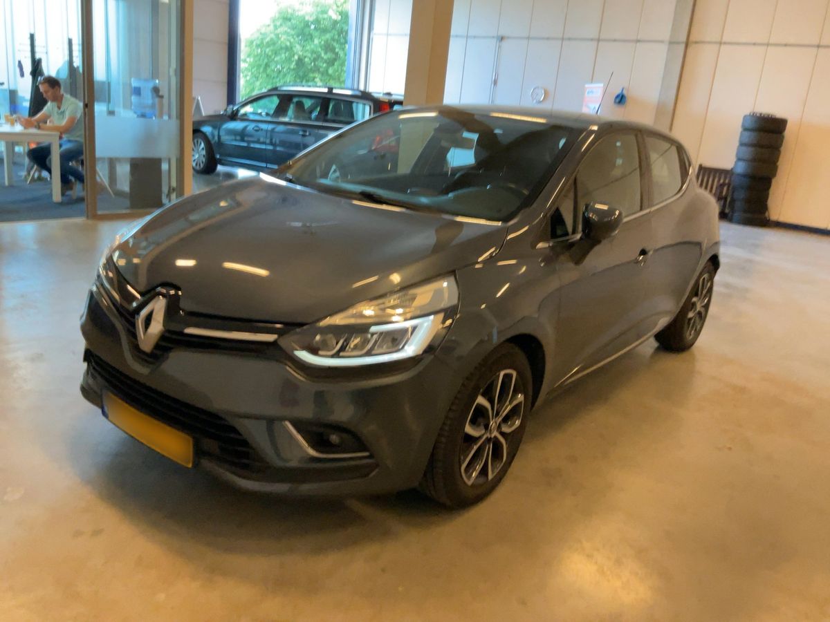 Renault Clio 2017 — photo 1
