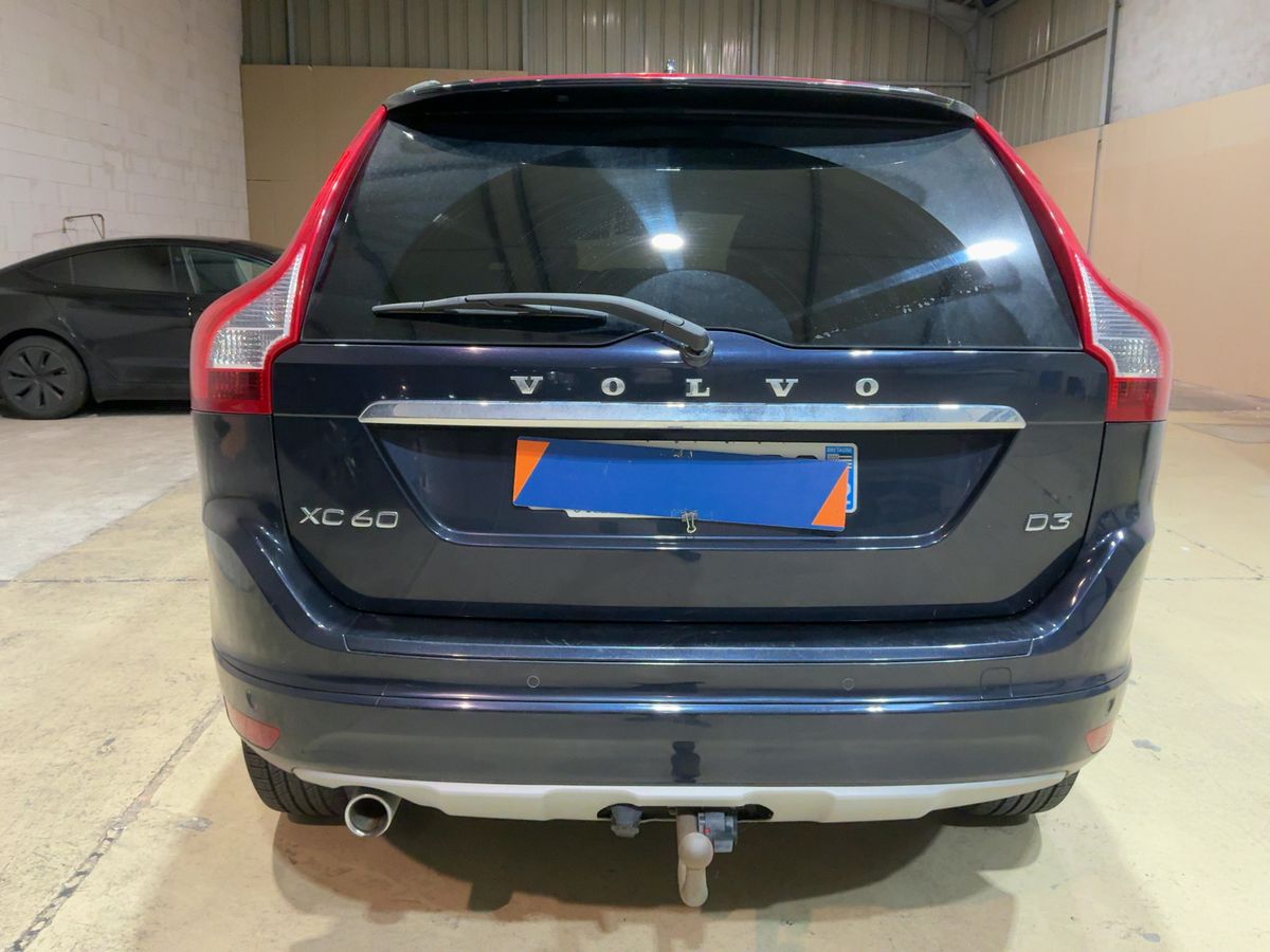 Volvo XC60 2015 — photo 8