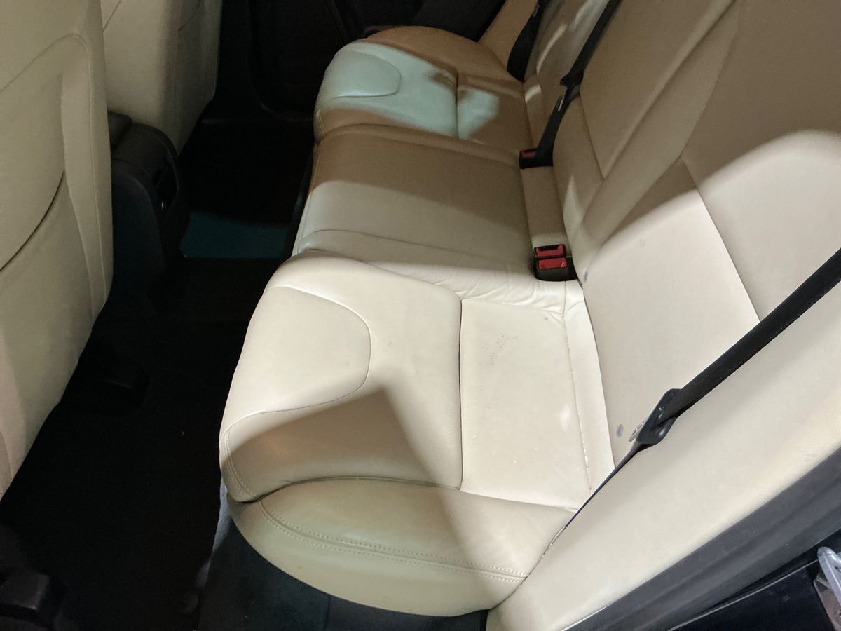 Volvo XC60 2015 — photo 41