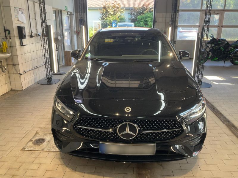 Mercedes-Benz A-Klasse Limousine A 180 Mild-Hybrid AMG Line — zdjęcie 9