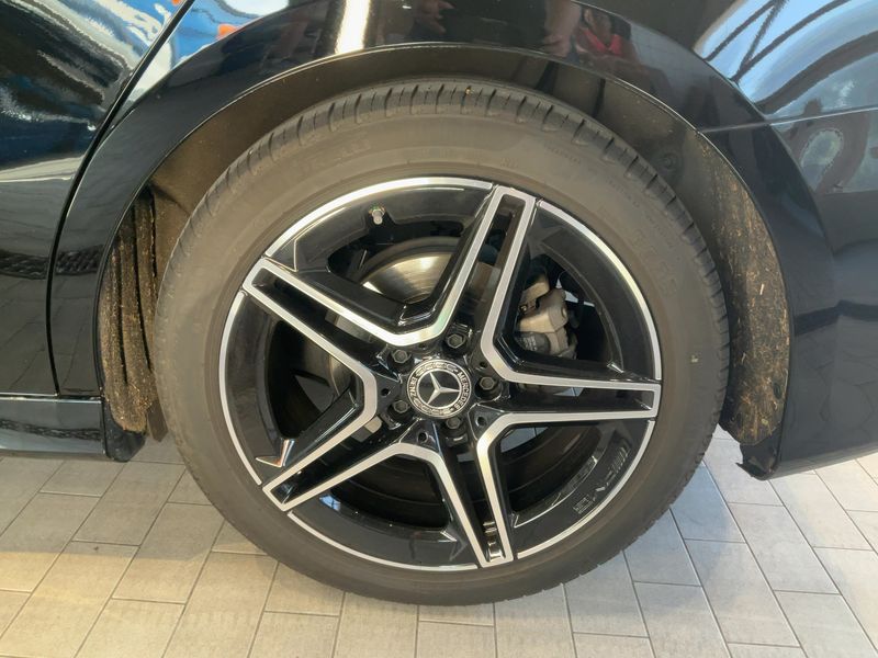 Mercedes-Benz A-Klasse Limousine A 180 Mild-Hybrid AMG Line 2023 – снимка 5