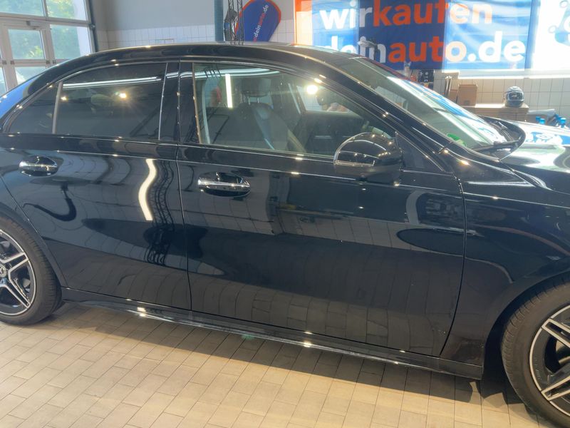 Mercedes-Benz A-Klasse Limousine A 180 Mild-Hybrid AMG Line — zdjęcie 7