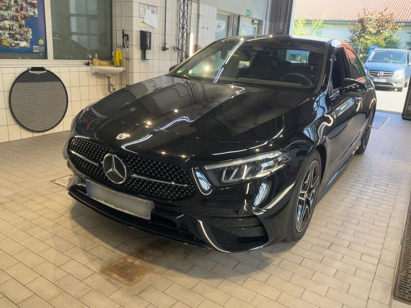 Mercedes-Benz A-Klasse Limousine A 180 Mild-Hybrid AMG Line