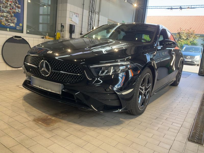 Mercedes-Benz A-Klasse Limousine A 180 Mild-Hybrid AMG Line — zdjęcie 2