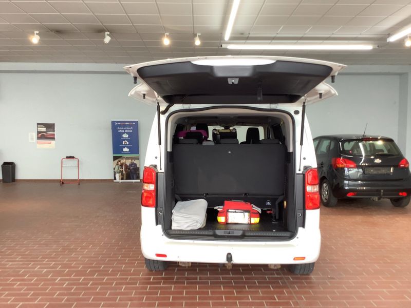 Opel Zafira Life 2.0 Diesel M Selection L2 — zdjęcie 10