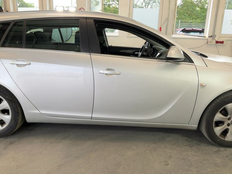 Opel Insignia Sports Tourer 1.6 CDTI DPF Edition 2017 – снимка 10