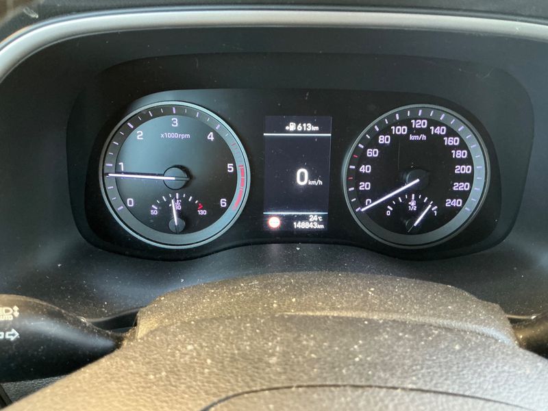 Hyundai Tucson 1.6 CRDi Creative 2WD — zdjęcie 13