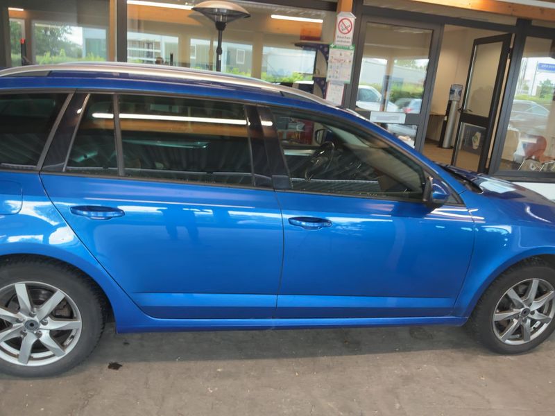 Skoda Octavia 2.0 TDI Style 4x4 2016 – снимка 10