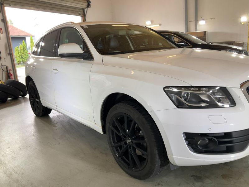 Audi Q5 2.0 TDI quattro 2009 – снимка 12