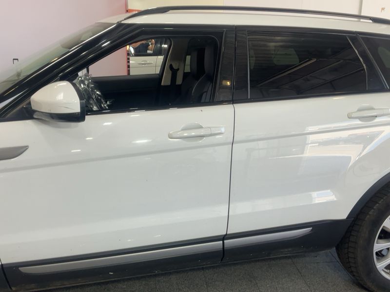 Land Rover Evoque 2.2 Sd4 Pure — zdjęcie 4