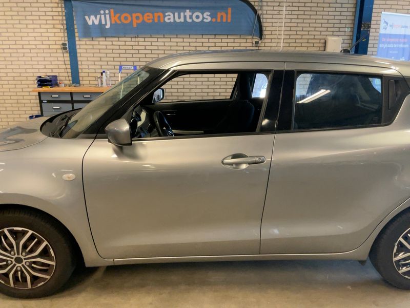 Suzuki Swift 1.2 Comfort — zdjęcie 4