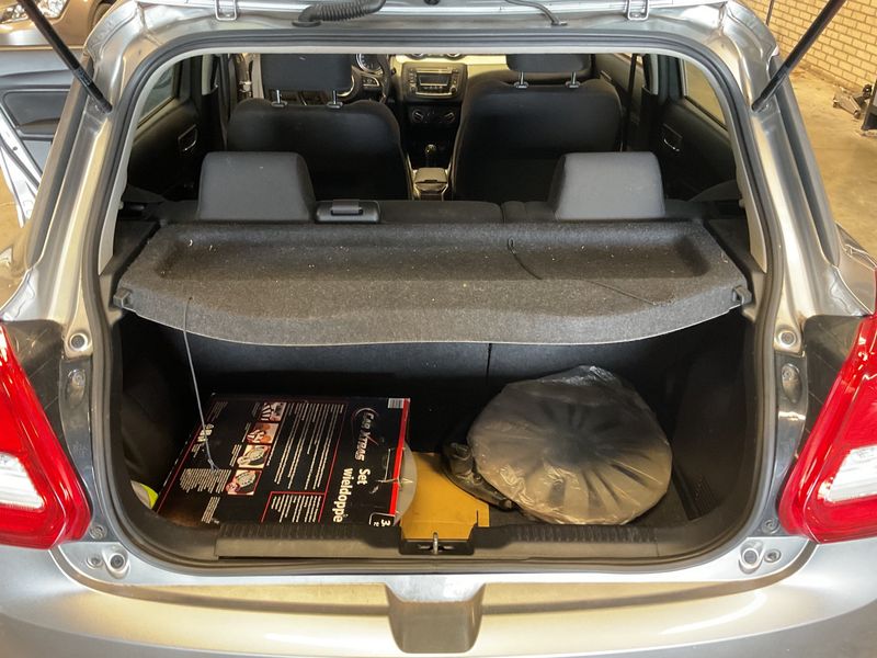 Suzuki Swift 1.2 Comfort — zdjęcie 10