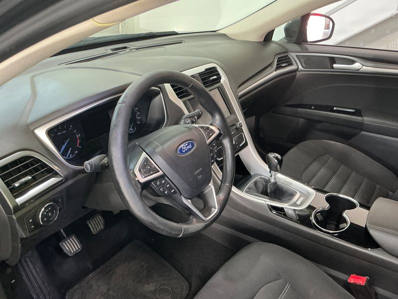 Ford Mondeo 2.0 TDCi Trend 2016 – снимка 39