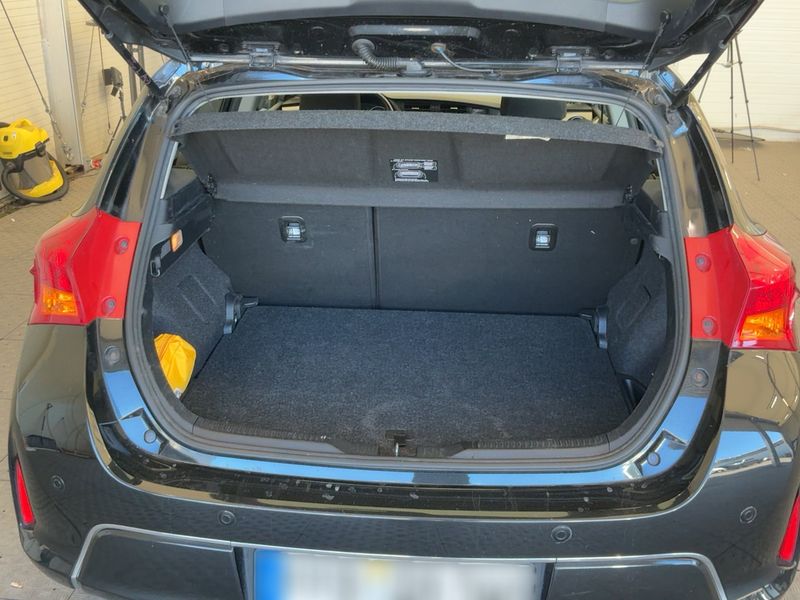 Toyota Auris 1.6 START Edition — zdjęcie 10