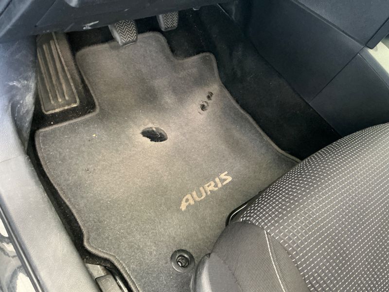 Toyota Auris 1.6 START Edition 2014 – снимка 27