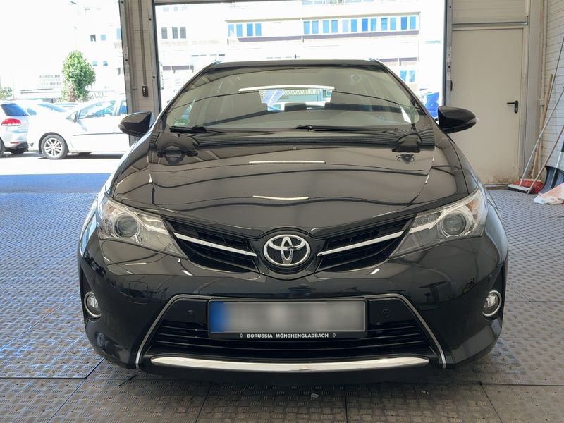 Toyota Auris 1.6 START Edition — zdjęcie 9