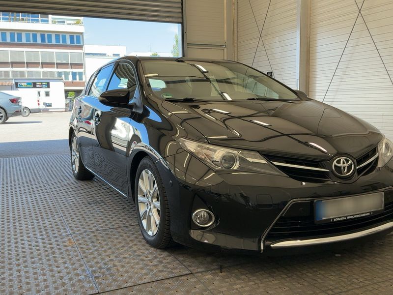 Toyota Auris 1.6 START Edition — zdjęcie 8
