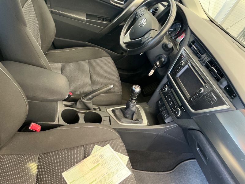 Toyota Auris 1.6 START Edition 2014 – снимка 37