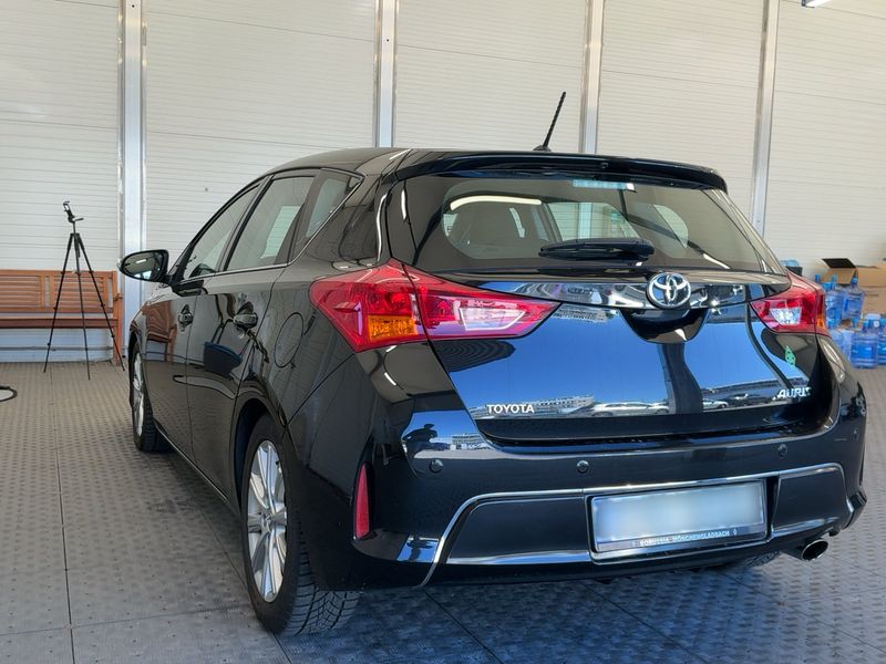 Toyota Auris 1.6 START Edition — zdjęcie 3