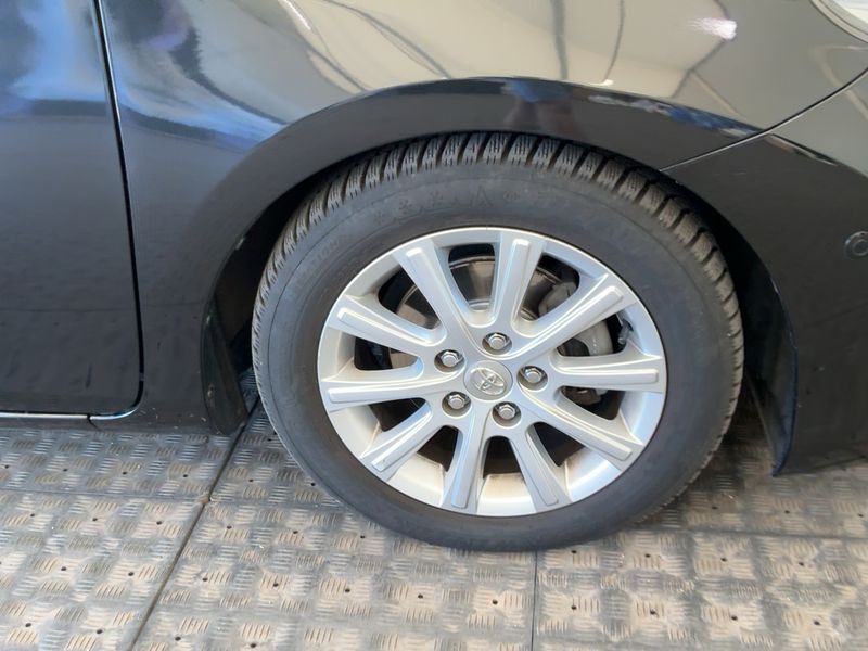 Toyota Auris 1.6 START Edition 2014 – снимка 11